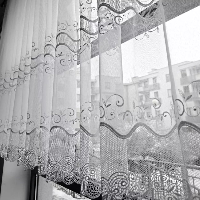 Firana na wymiar Gipiura bez prasowania - Firana NATALIA - Dwa pasy gipiury