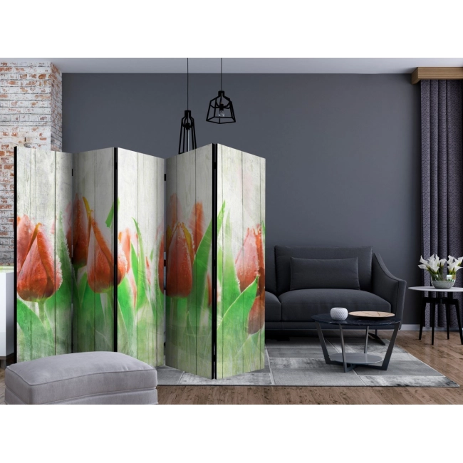 Parawan 5-częściowy - Czerwone tulipany na drewnie [Room Dividers]